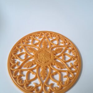 Pannenonderzetter goud