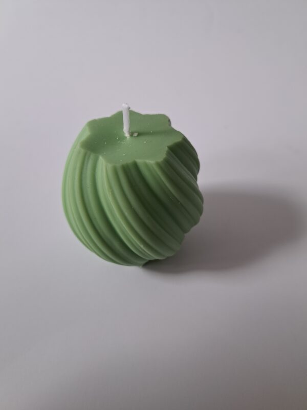 Kaars bol twist groen